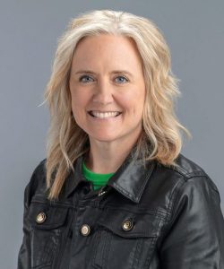 Lisa DeKezel professional headshot.2025